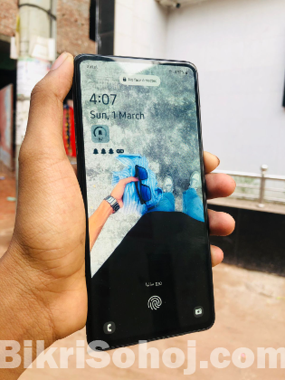 Samsung galaxy a72 (8/256)